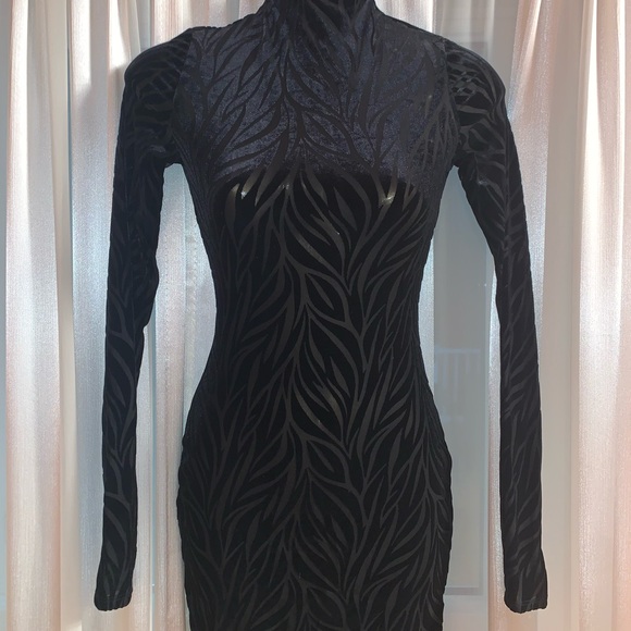 Hot and sexy dress - Picture 1 of 5